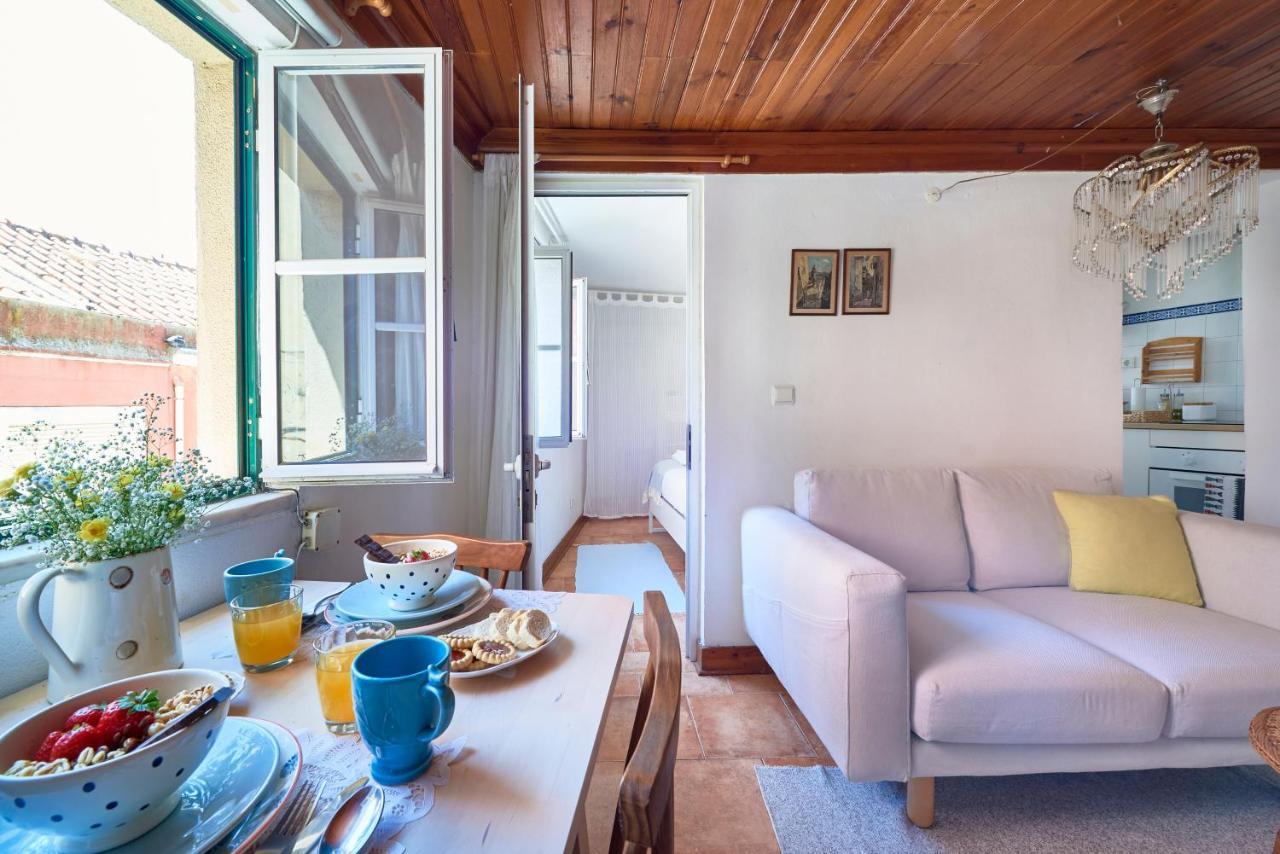 Light Filled Apartment Near Chiado, By Timecooler Lisboa Exteriör bild